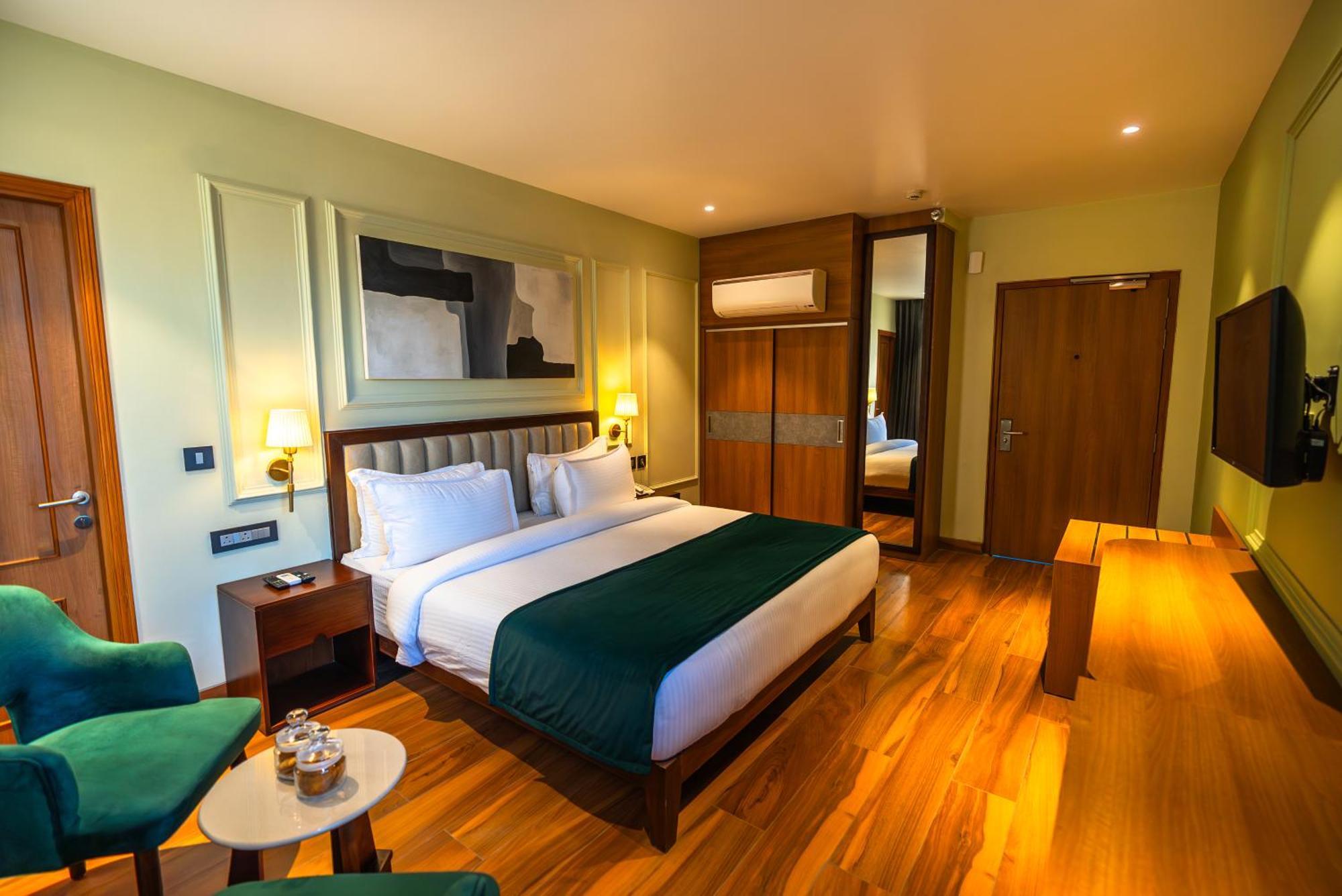Clarks Inn Express, Rishīkesh Εξωτερικό φωτογραφία
